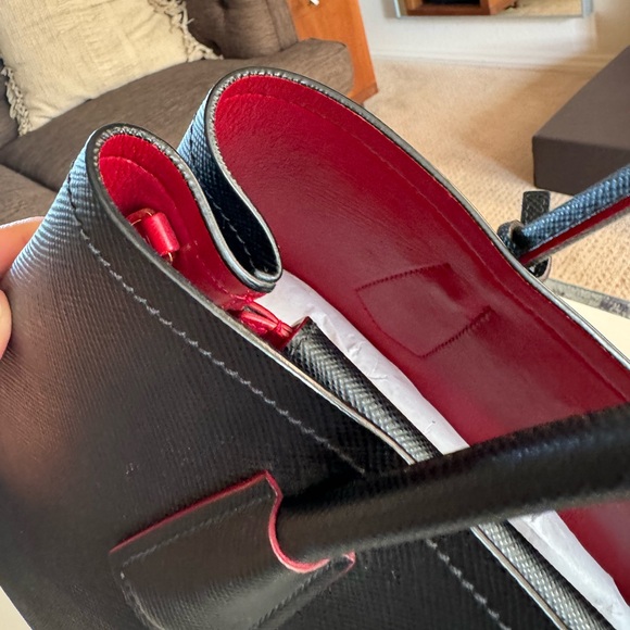 Prada Cuir Double Tote Saffiano Leather Small Black Bag Purse Red Interior - Picture 11 of 16